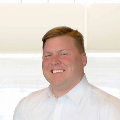 Headshot of Andrew Reynolds